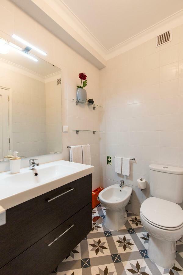 Casa Oliveira In Downtown Ii Apartment Porto